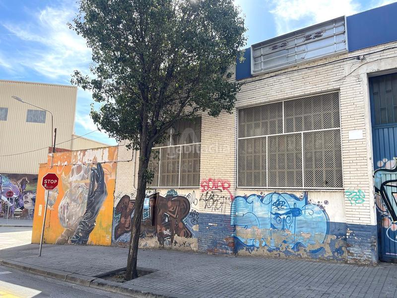 Foto a6ada436-32c2-48f4-8fd2-927a7d727b70. Geschäftsraum in calle valentí almirall 71 71 in Hostafrancs Sabadell