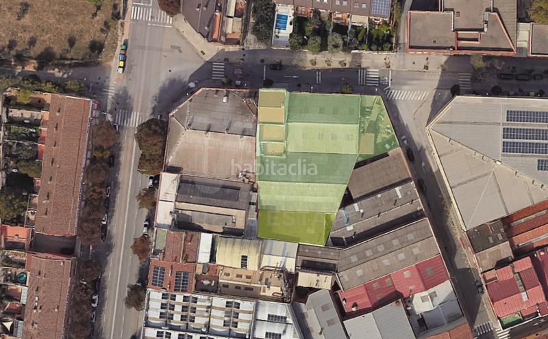 Foto fc3f5af0-be8a-4174-96db-f926d67fb100. Local comercial en calle valentí almirall 71 71 en Sabadell