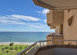 Flat in Calle les Amplàries 45