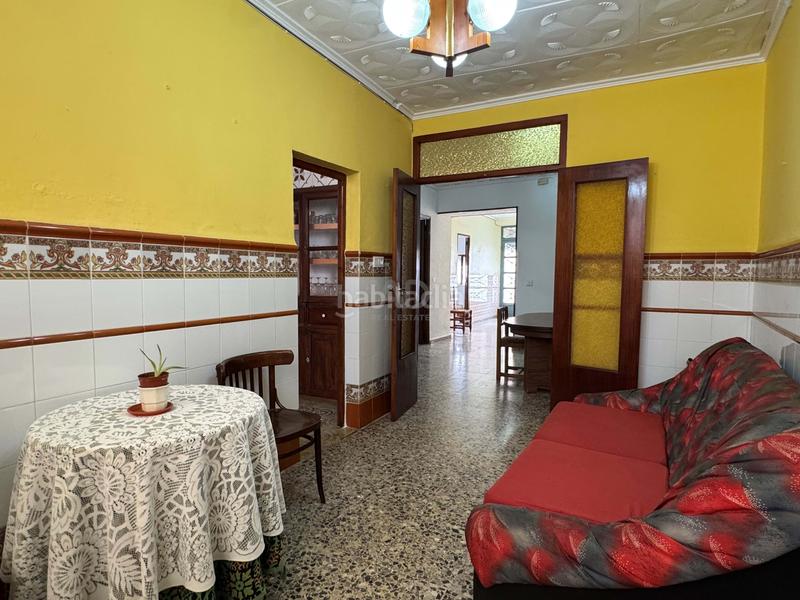 Foto 55a82488-f0c7-45ad-9a6b-c55d1558438b. Edificio en Énova (l´)