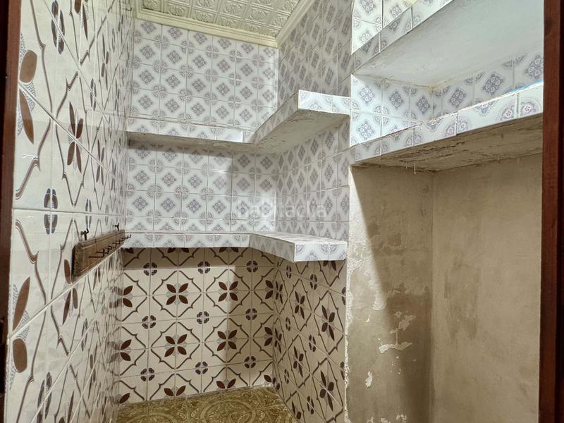 Foto 67e93fd5-c6a2-4a8a-9324-b11fb5aee195. Edificio en Énova (l´)