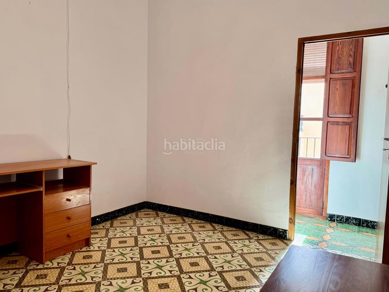 Foto ae0ef91b-3487-4c84-928e-8338132fdb02. Edificio en Énova (l´)