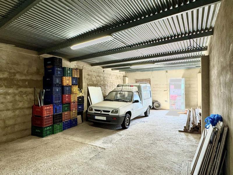 Foto 346898f6-3b1d-41fb-8851-4fe05ec349c8. Gebäude in Énova (l´)