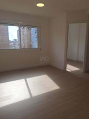 Dreistöckige Wohnung in Can Deu