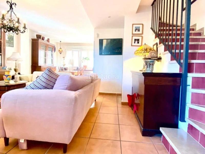 Foto 29da9294-22b3-4d86-94b9-ad9ac420ba92. Casa aparellada amb aparcament a Tarifa ciudad Tarifa