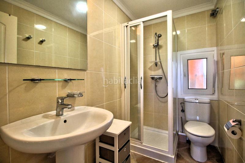 Foto e8a6bf16-5ed8-45c2-8071-fb1b0cb3ddc2. Flat with heating pool in Oliva nova Oliva