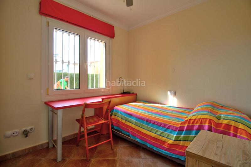 Foto f584fed3-d6e0-4501-a04b-dd8604c65b52. Flat with heating pool in Oliva nova Oliva