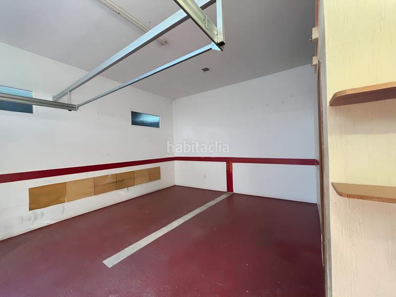 Foto 7a8dbb38-fbc6-4f7c-9adb-1c32629fb3ad. Aparcament cotxe a Ciudad Rodrigo