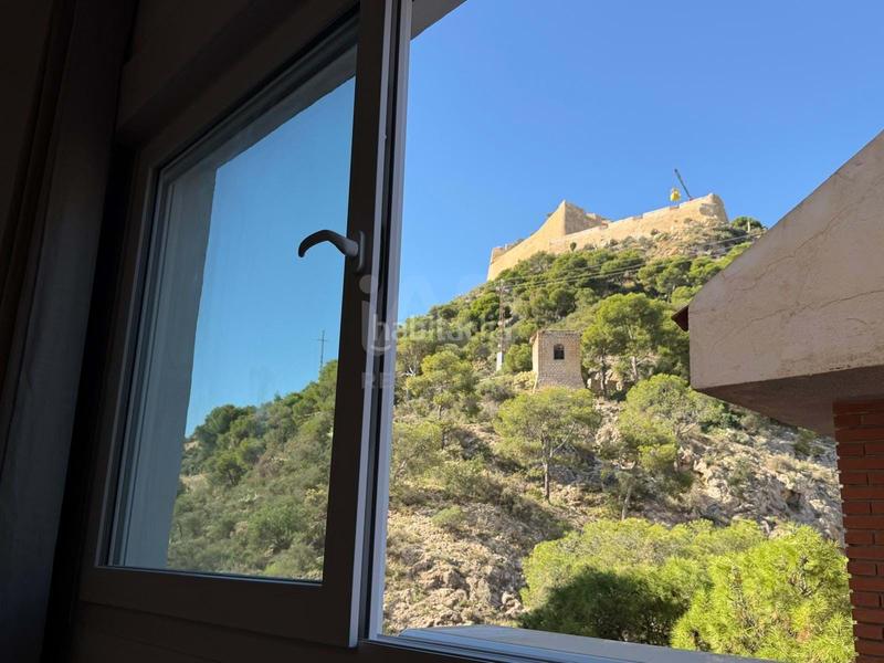 Foto e5b68acf-7d36-4437-86d1-703574f6f10a. Pis a calle virgen del socorro 67 a Raval Roig - Virgen del Socorro Alicante