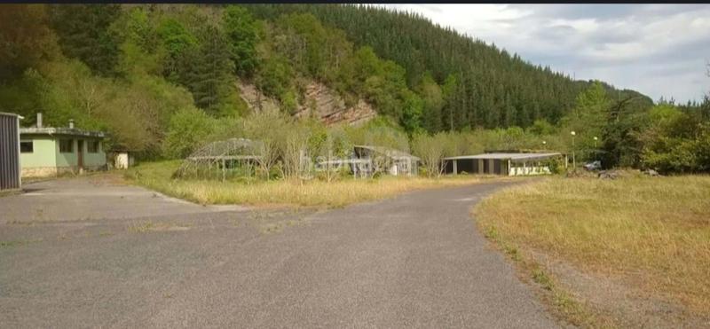 Foto a0ffc7c3-4f9e-42aa-99f5-1d627e80e306. Wohngrundstück in Amurrio