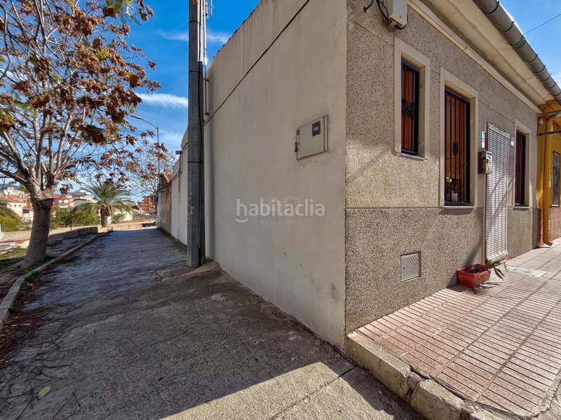 Foto 4c14a6bb-abe2-493c-9338-f189e1b17ab4. Edificio en cl pinoso en Monòver