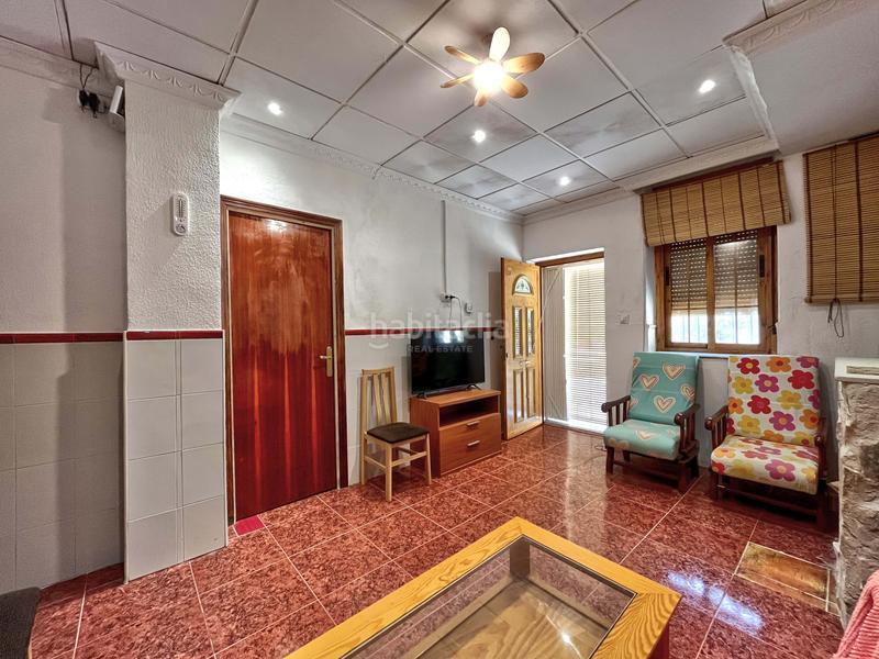 Foto 94bce0c8-c9cd-464c-8c1f-3e8ba084f441. Edificio en cl pinoso en Monòver