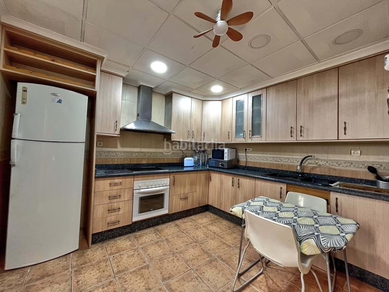 Foto d92d9040-225b-42ac-94c3-b7cc320aa5f1. Edificio en cl pinoso en Monòver