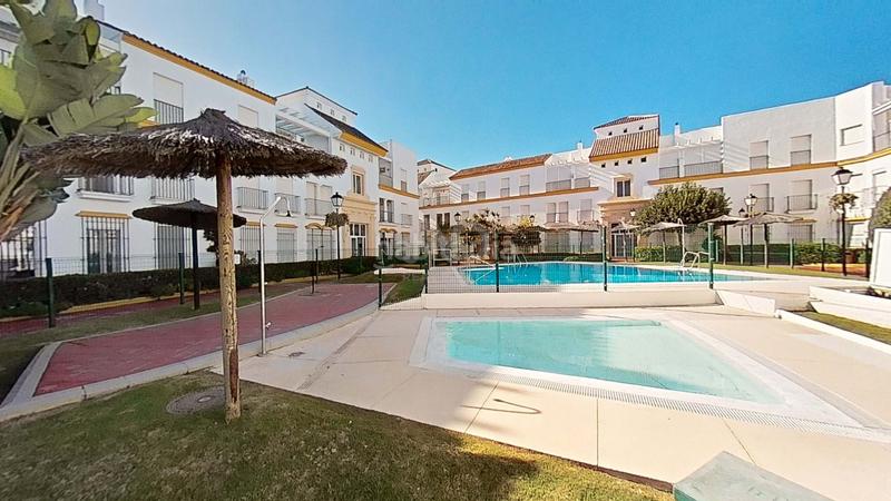 Foto 3728d899-7ed3-4dba-a5e8-216baa1f1e40. Attico con riscaldamento parcheggio piscina in Costa Ballena - Largo norte Rota