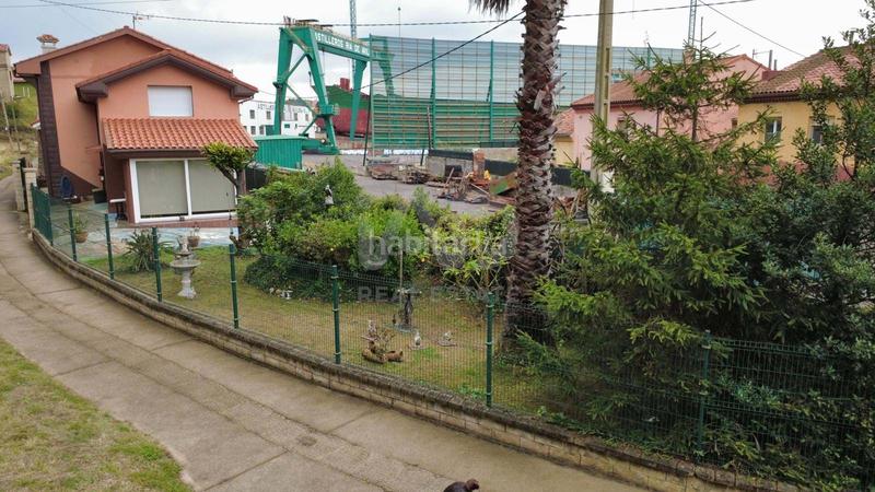 Foto 3b3deb66-cf17-4777-9e63-4be3f1e81fc3. Casa con riscaldamento parcheggio in Verdicio-Bañugues-Cabo Peña Gozón