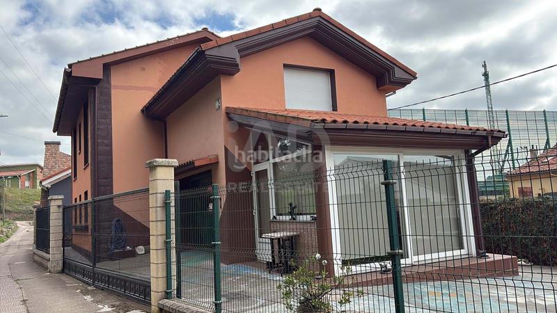 Foto e95025f9-942a-4424-8711-b4934f4ba88e. Casa con riscaldamento parcheggio in Verdicio-Bañugues-Cabo Peña Gozón