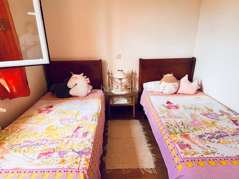 Foto 0df3d2ca-7cba-4604-884e-4390917d1ba2. Casa aparellada amb calefacció aparcament a Herradón de Pinares