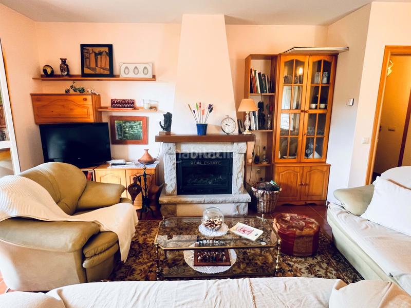 Foto e8cd1026-1937-41ef-8b54-822915173db4. Casa aparellada amb calefacció aparcament a Herradón de Pinares