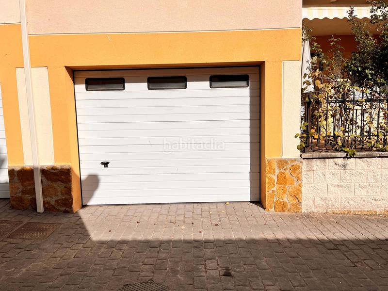 Foto 2d296161-7c85-4cf3-8c01-b1843bddecbb. Casa pareada en Herradón de Pinares