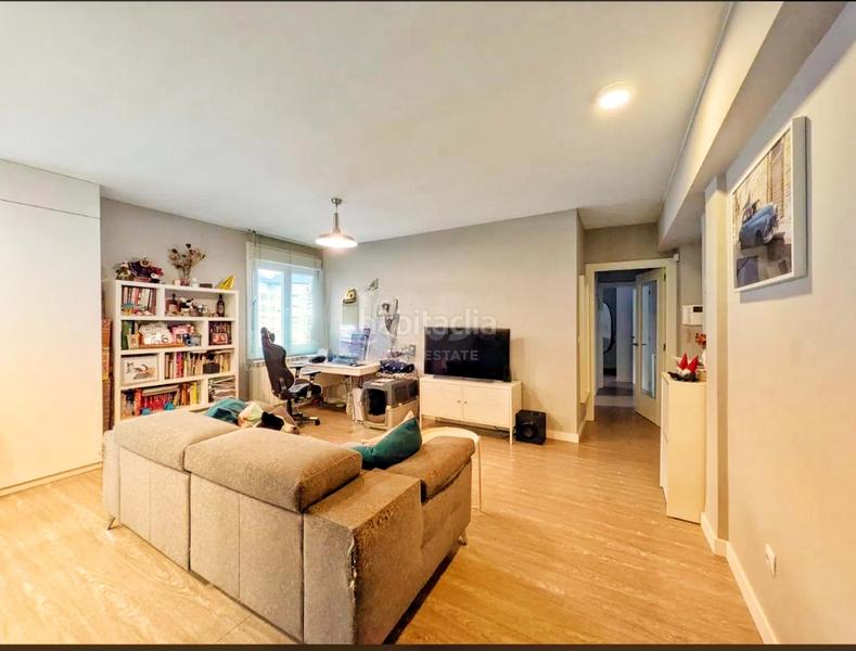 Foto 1f6ce6ea-7dbf-4a1d-82dd-004a71961e35. Pis amb calefacció a El Anglo Vitoria - Gasteiz