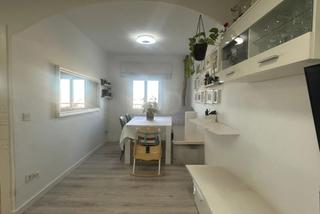 Etagenwohnung in Carmel