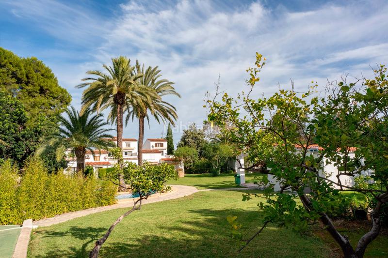 Foto 060b3fb6-7c5a-4136-aa4a-d56b38ad4996. Casa bifamiliare con piscina in El Montgó Dénia