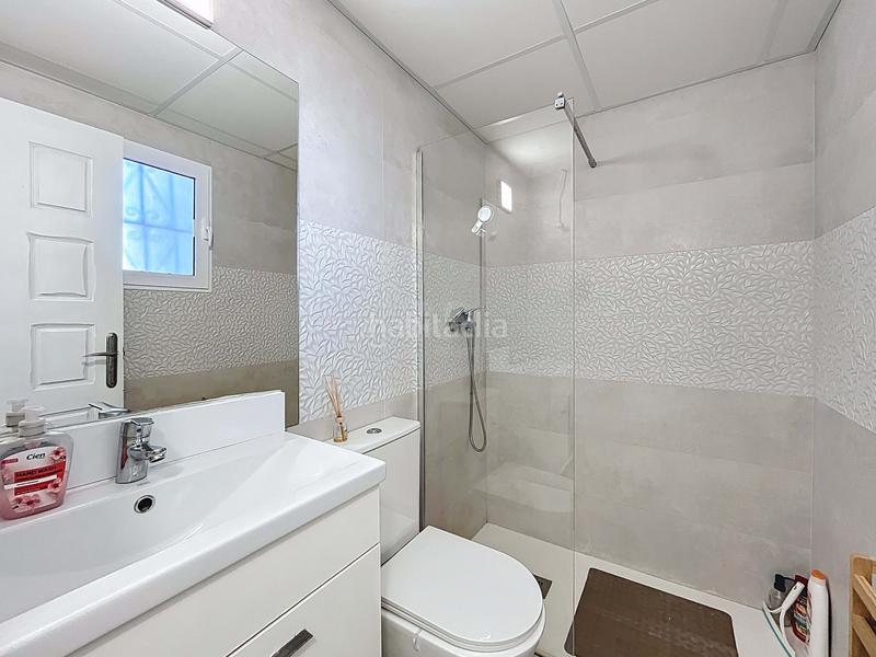 Foto 7b8840a6-5818-4b20-8cbf-8e13652b82f0. Casa bifamiliare con piscina in El Montgó Dénia