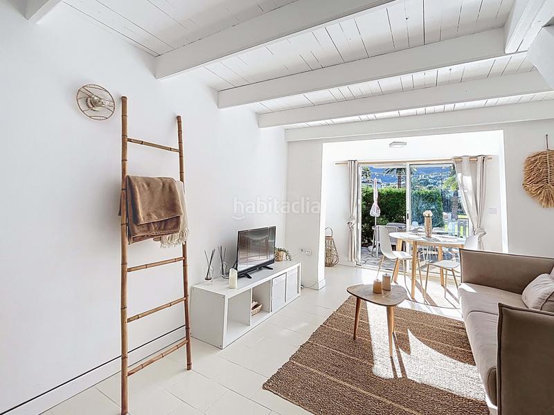 Foto be1ca1ed-428b-4eaa-a567-57307f23c526. Casa bifamiliare con piscina in El Montgó Dénia