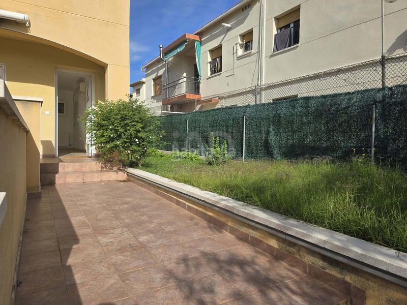 Foto 867a039e-74bf-4a72-b261-56e8911662f4. Casa bifamiliare con parcheggio piscina in Segur de Calafell nucli urbà Segur de Calafell