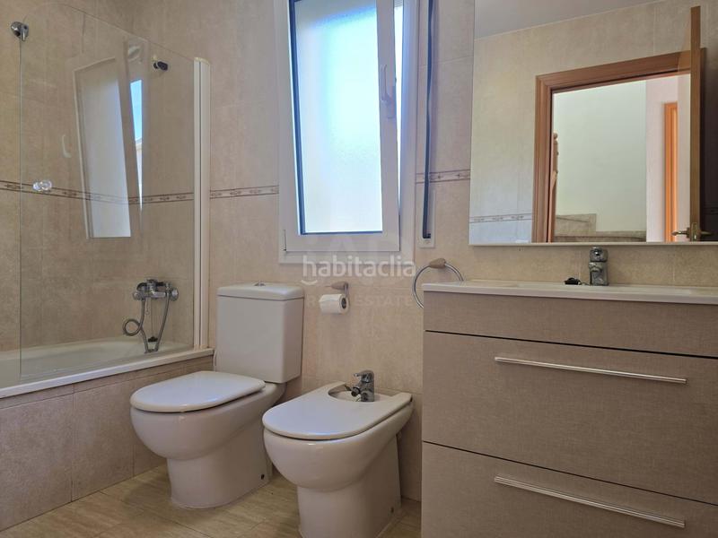 Foto 2c91d789-3367-41c4-8915-bbea5501e677. Doppelhaus mit parking pool in Segur de Calafell nucli urbà Segur de Calafell