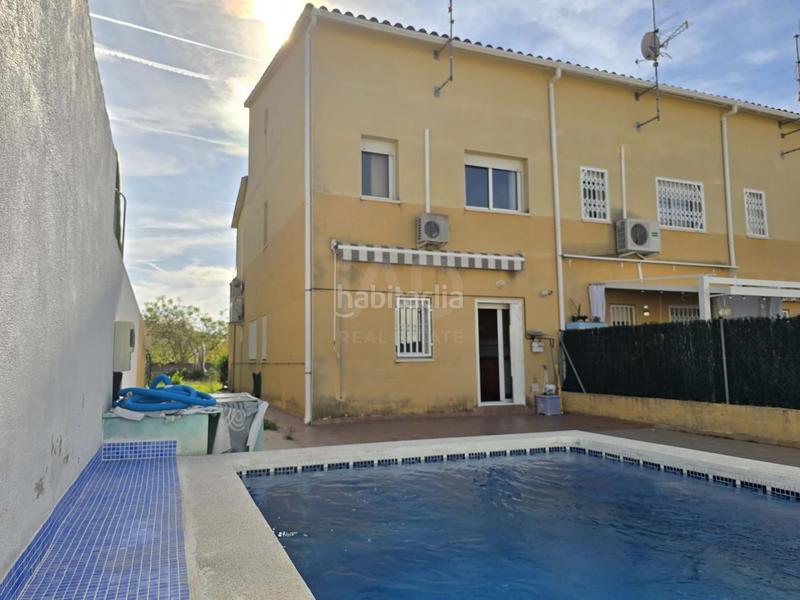Foto 9daf37b4-f4b1-49a1-9c0b-bc305c80a2f1. Maison jumelée avec parking piscine dans Segur de Calafell nucli urbà Segur de Calafell
