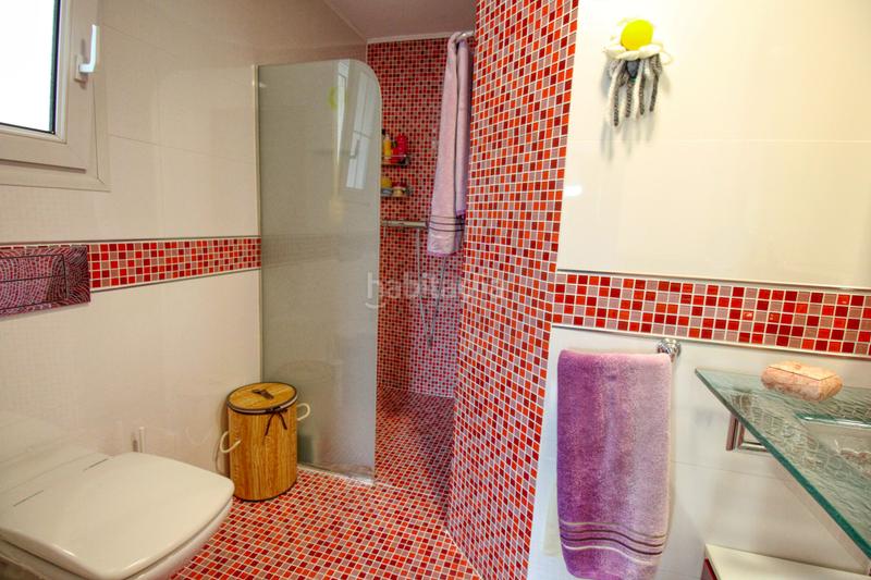 Foto e2b2a840-b123-456d-9ea3-1659ec0b69fd. Casa amb calefacció aparcament piscina a Palau Girona