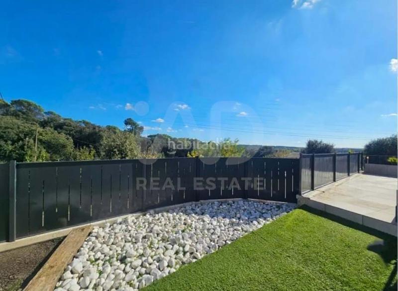 Foto 5acd3e64-a31b-4b72-92c5-3ab4300c1532. Haus mit heizung parking pool in Palau Girona