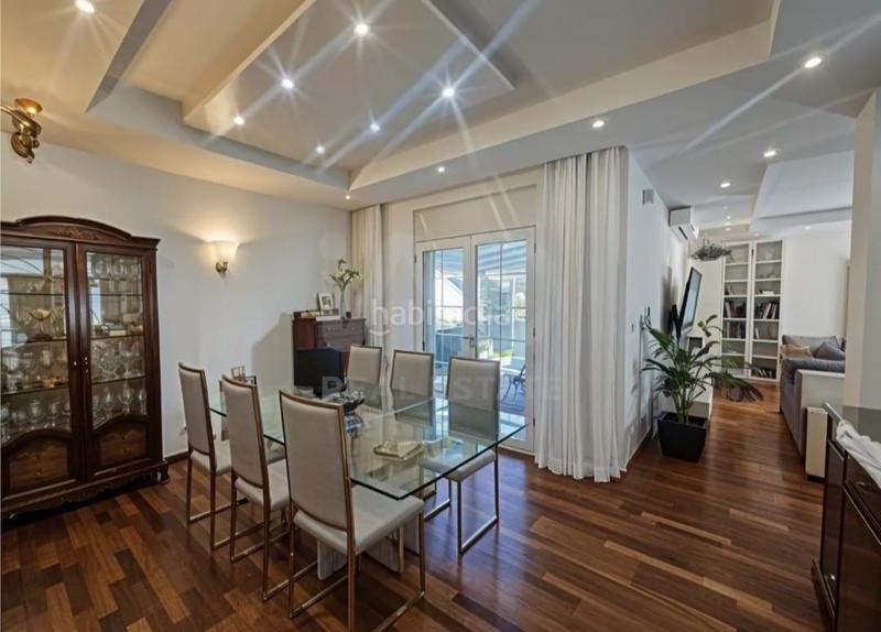 Foto fd7e3e74-ac5b-40f2-b26c-584ff23d30b8. House with heating parking pool in Palau Girona