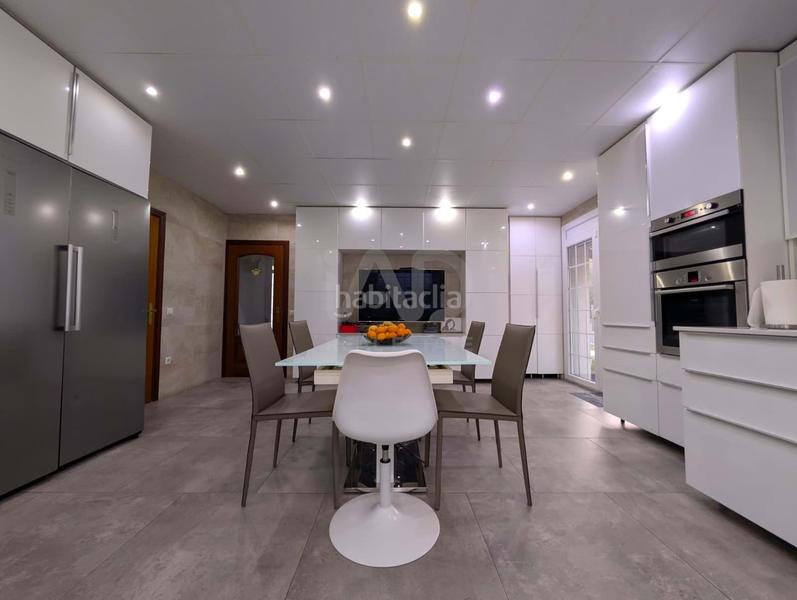 Foto 6d151771-f3ce-4744-8456-6cc71184b154. Maison avec chauffage parking piscine dans Palau Girona