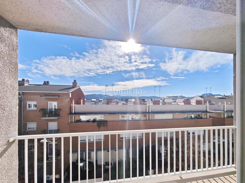 Foto 9edd272e-c806-457f-8dae-52dce35d43e0. Flat in calle de les margarides 7 7 in Llevant Igualada