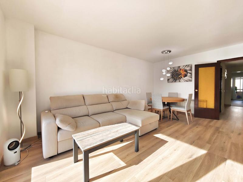 Foto 5c128b27-4e1e-4708-b8d5-63943f9a904b. Piso en calle de les margarides 7 7 en Llevant Igualada