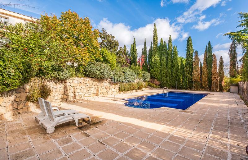 Foto d4b7dca4-d3f3-4dd8-8bd0-2a67d018b10b. Haus mit heizung parking pool in El Monte Torrelodones