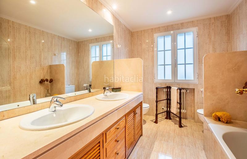 Foto ce05e53f-ca18-4536-ac47-29671a64a902. House with heating parking pool in El Monte Torrelodones