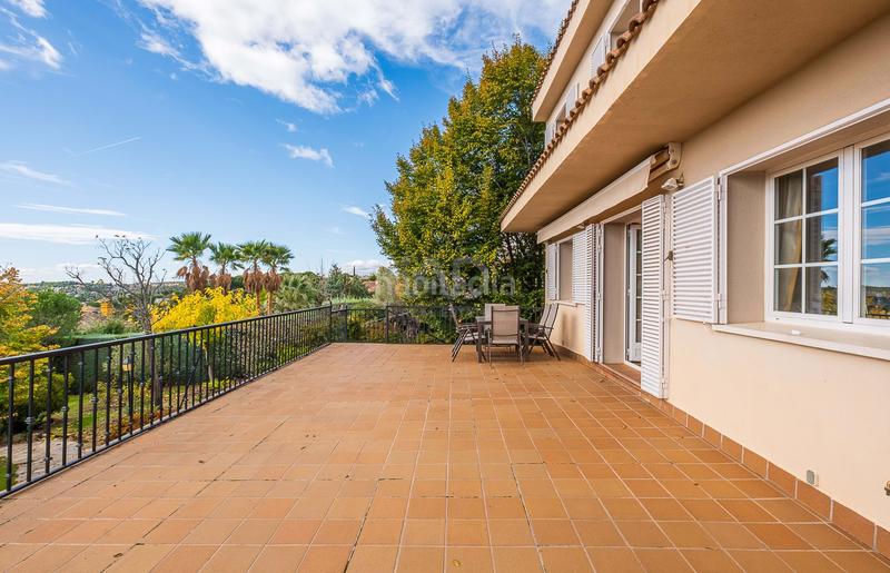 Foto ac8b164c-ea42-4c82-8397-4a8bc46184f6. Maison avec chauffage parking piscine dans El Monte Torrelodones