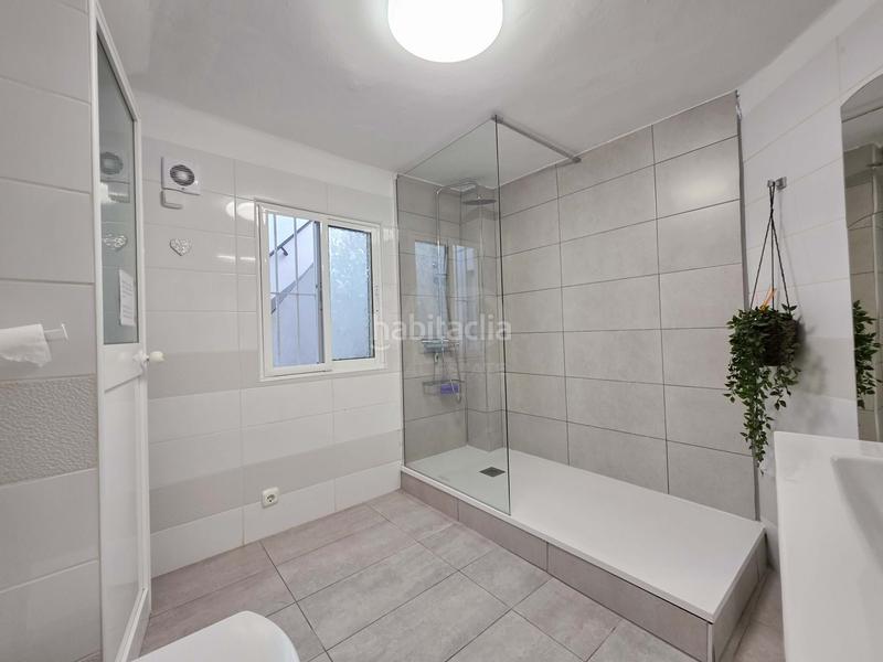 Foto df8da34a-6444-44f4-84a5-4cc8eb1add74. Casa bifamiliare con riscaldamento in Guaro