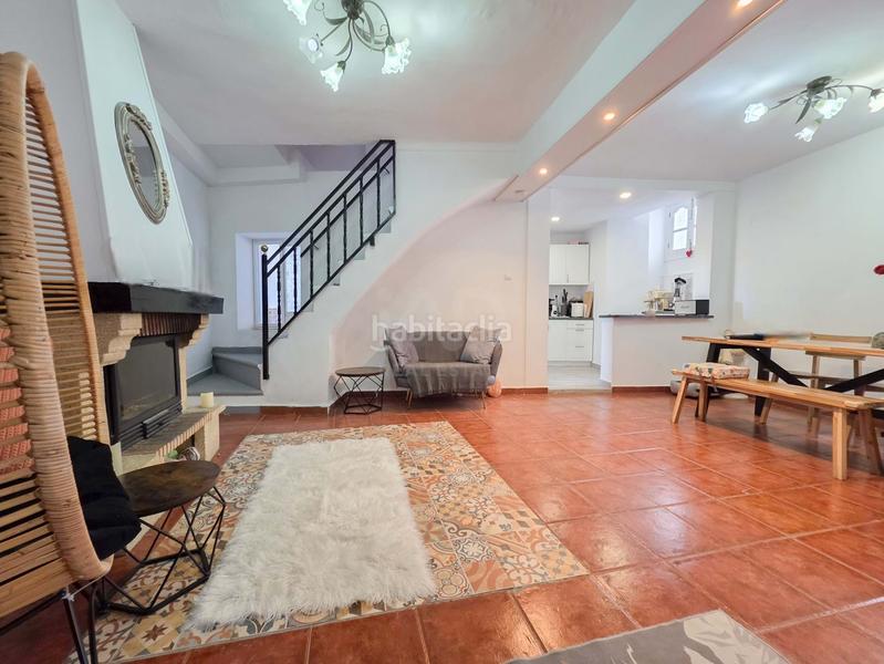 Foto 1e2598ef-962b-470d-8fc8-800369be9b46. Towny house with heating in Guaro