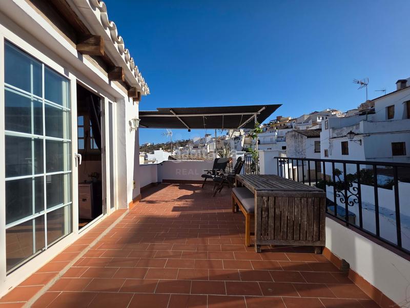 Foto 2ea4d8a3-7864-4c1c-a2b7-15a2fff742d7. Towny house with heating in Guaro