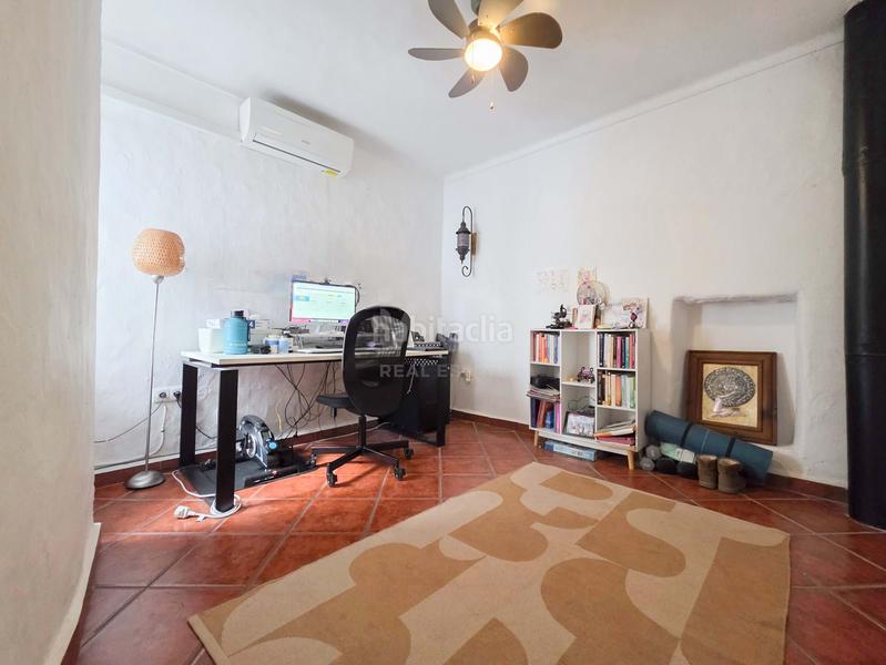 Foto d8bc10ed-179f-4d2f-bed6-c260eacf6491. Towny house with heating in Guaro