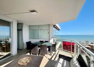 Penthouse  Calle les amplàries