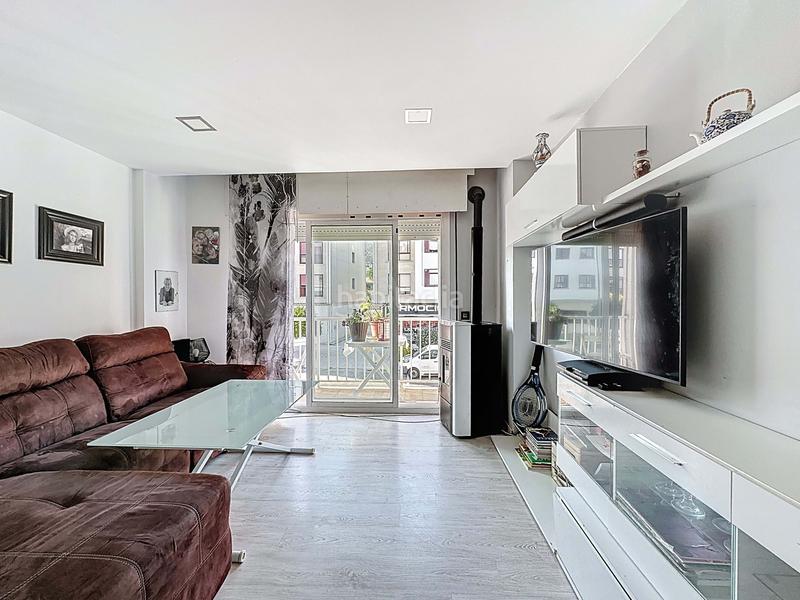 Foto 7e169fc9-0c97-4f1b-a4a7-e20922f8af94. Appartamento con riscaldamento in Poio