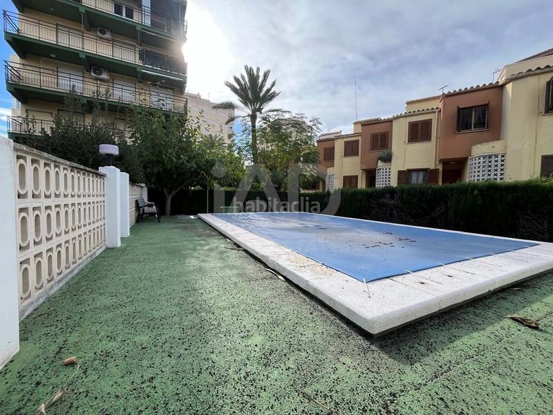 Foto 57f10108-47fb-41f9-a59f-7018fb0b0309. Doppelhaus mit heizung parking pool in Heliópolis Benicasim / Benicàssim