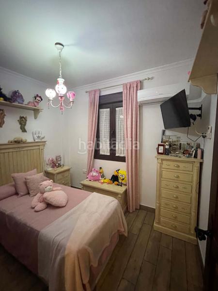 Foto 536a4135-b5b8-492f-bb7d-cb9be3e53370. Casa pareada en Palmete Sevilla