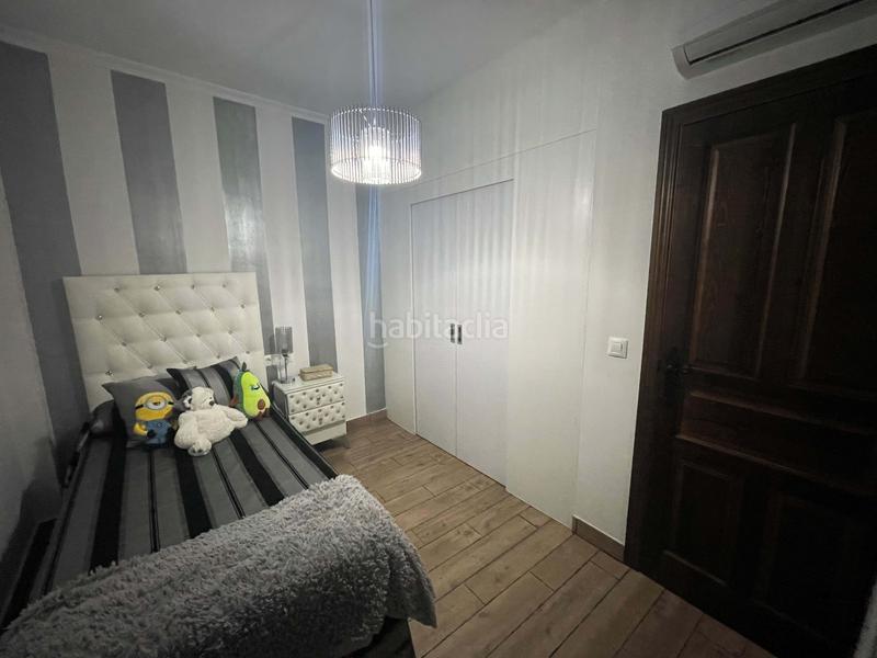 Foto c42b6020-fcb2-48ce-a526-cf451f259d6b. Casa pareada en Palmete Sevilla