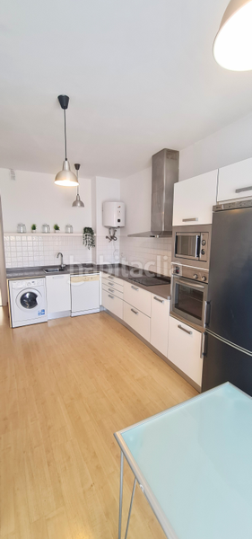 Foto 298a6c12-d51d-4a0b-8c6a-f1190b9bca9b. Etagenwohnung mit heizung in La Goleta - San Felipe Neri Málaga